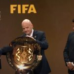 ФИФА воведува ново фудбалско правило: Ако играчите го направат ова, две минути ќе бидат надвор од теренот