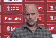 Пеп Гвардиола чудно го гледаше новинарот, а потоа му постави едно прашање