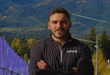 (ФОТО+ВИДЕО) Македонец настапи на ЗОИ со ликот на Свети Климент Охридски