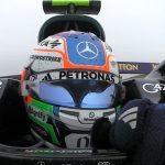 Кими Антонели стигна до нова победа и го повтори успехот од 1953 година