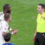 Откриено што му рече Мастантуоно на судијата – веднаш го исфрли од теренот (Фото)