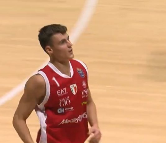 Неверојниот Нено со 22 поени го реши европскиот шампион (Видео)