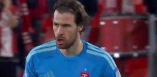 Какво лудило: Голман постигна гол во 96. минута и стана апсолутен херој на својот тим (Видео)