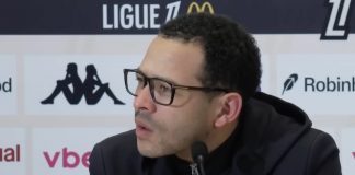 Срамота: Тренерот на Челси жестоко ги нападна фудбалерите