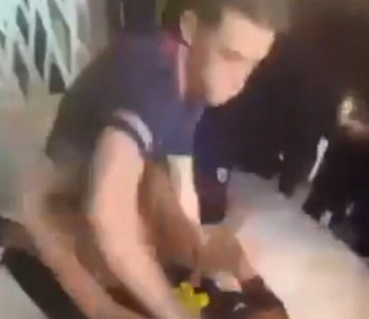 Брутална тепачка на англиски фудбалери го шокира светот (Видео)