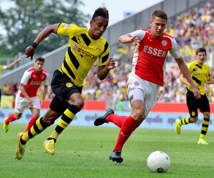 Обамејанг на операција на десното колено - менискус по мечот со Бетис Pierre-Emerick Aubameyang во акција