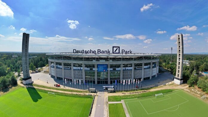 05-ebnoutalib-stad Дојче Банк Парк - Ајнтрахт Франкфурт