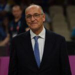 Уапсен претседателот на Грчката кошаркарска федерација Вангелис Лиолиос: истрага за наместени натпревари, околу 50 дуели под лупа, кај судија пронајдени 800.000 евра Вангелис Лиолиос, претседател на Грчката кошаркарска федерација