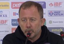 Серген Јалчин е нов селектор на Турција: ТФФ го потврди четиригодишниот договор, поранешниот тренер на Бешикташ го наследи Монтела Серген Јалчин на прес-конференција