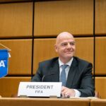 УЕФА му постави рок на Инфантино до 2 ноември: 42 прашања за ФИФА, а претседателот во Токио бара поддршка од Азија за реизбор Претседателот на ФИФА, Џани Инфантино
