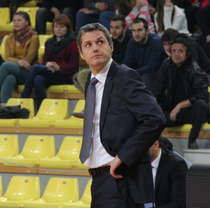 МЗТ 85-77 против Куманово: шампионот со победа ја отвори Суперлигата МЗТ Скопје кошарка Суперлига