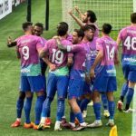Милан и Јувентус со гостински победи од 2-0 во Серија А Фудбалерите на Милан слават гол