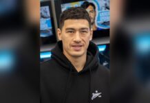 Калум Смит го потпиша договорот: Бивол ги брани појасевите на 12 декември во Екатеринбург Калум Смит го потпиша договорот: Бивол ги брани појасевите на 12 декември во Екатеринбург